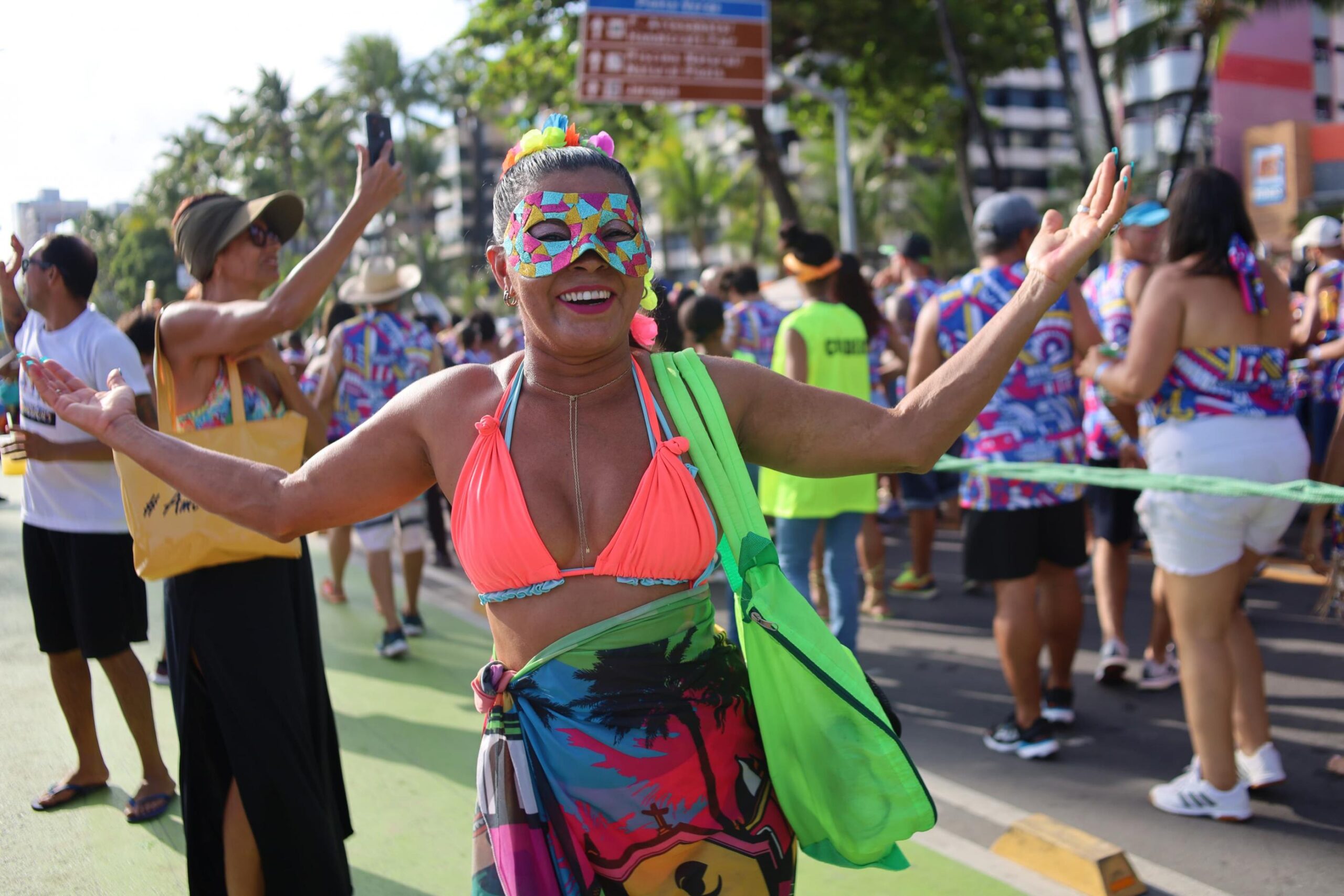 com-apoio-do-estado-maceio-folia-se-consolida-como-uma-das-maiores-previas-carnavalescas-de-alagoas