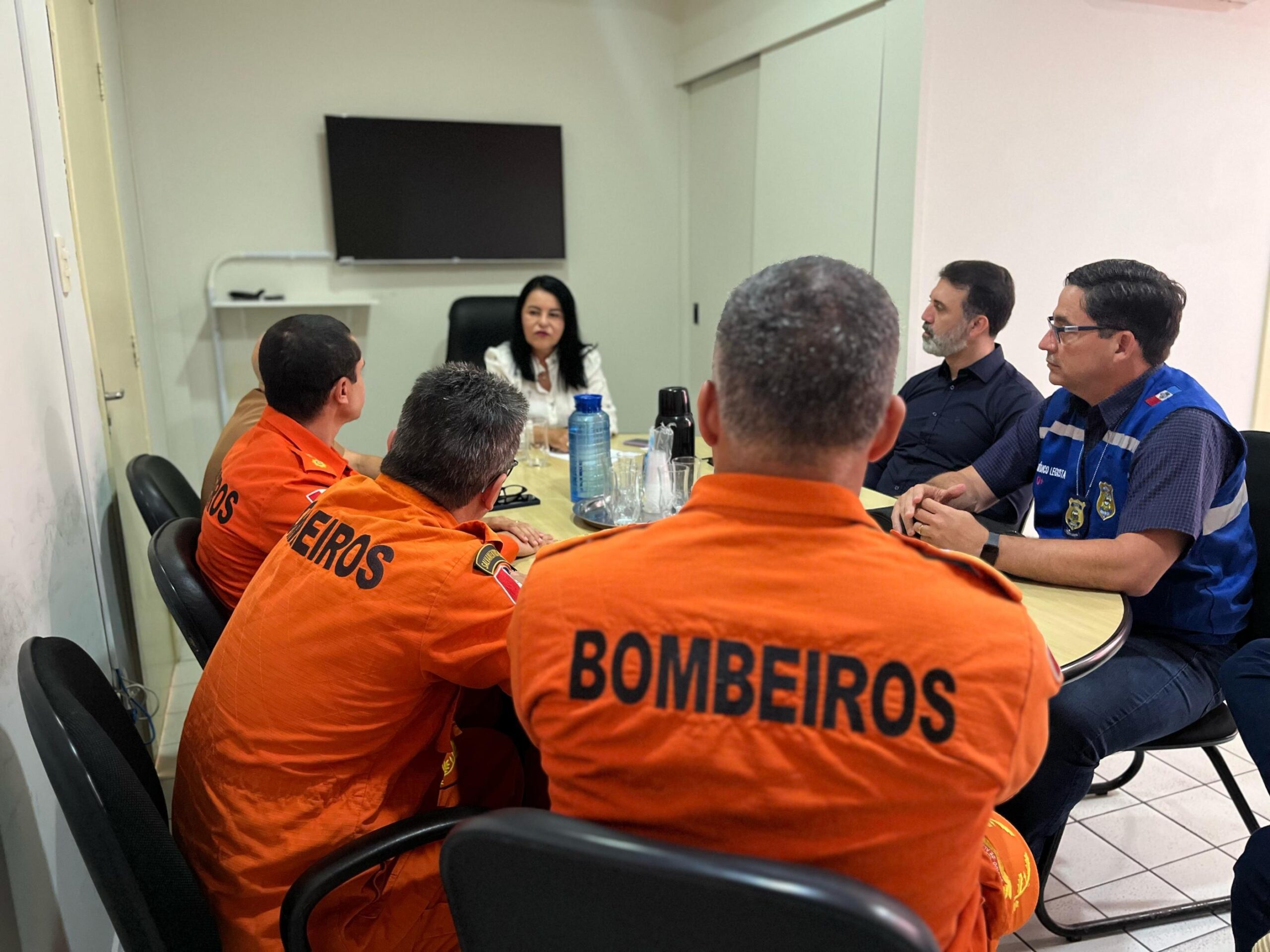 policia-cientifica-e-corpo-de-bombeiros-unem-experiencias-para-aprimorar-servicos