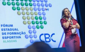 forum-estadual-de-formacao-esportiva-consolida-compromisso-com-o-desenvolvimento-do-esporte-em-alagoas (1)