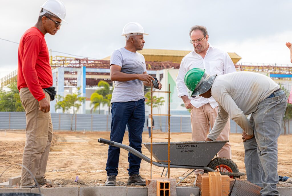 0795123b-6888-4494-bd0b-616f459d48e7