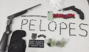 acoes-da-pm-apreendem-tres-armas-de-fogo-e-13-kg-de-drogas-no-interior