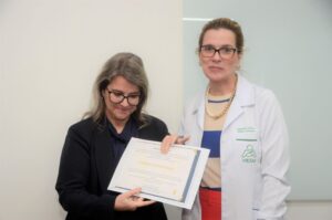 sesau-entrega-certificados-de-reconhecimento-sobre-contribuicao-de-doacao-de-leite-humano-em-al