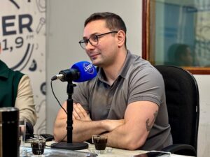 e4c690f3-fd2e-41dc-87c4-48f2be7998f6