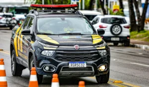 07-05-22-novo-samaforo-led-camiao-viatura-smtt-foto-maivan-fernandez-25-2025-09-14-153454-eyny