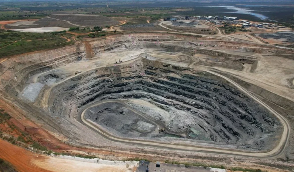 mineradora-vale-verde-craibas-26-10-2023eo03