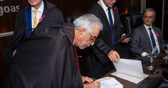 0266131f-04be-4c72-a8fa-97f8d49d38b7