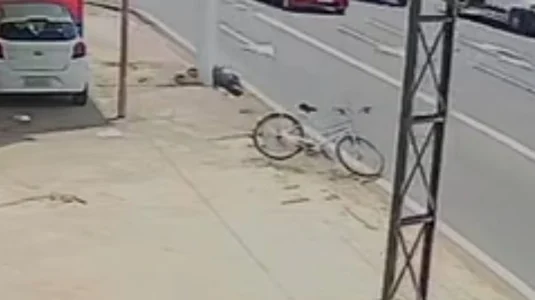 ciclista-atropelado-poco-reproducao-widexl