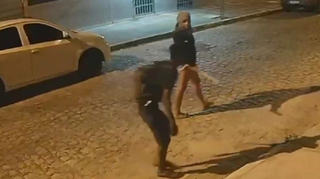 policia-civil-divulga-imagens-de-suspeitos-de-homicidio-de-morador-de-rua-em-maceio