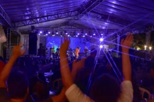 b564bf85737ab02a414fde1ab7f900e9