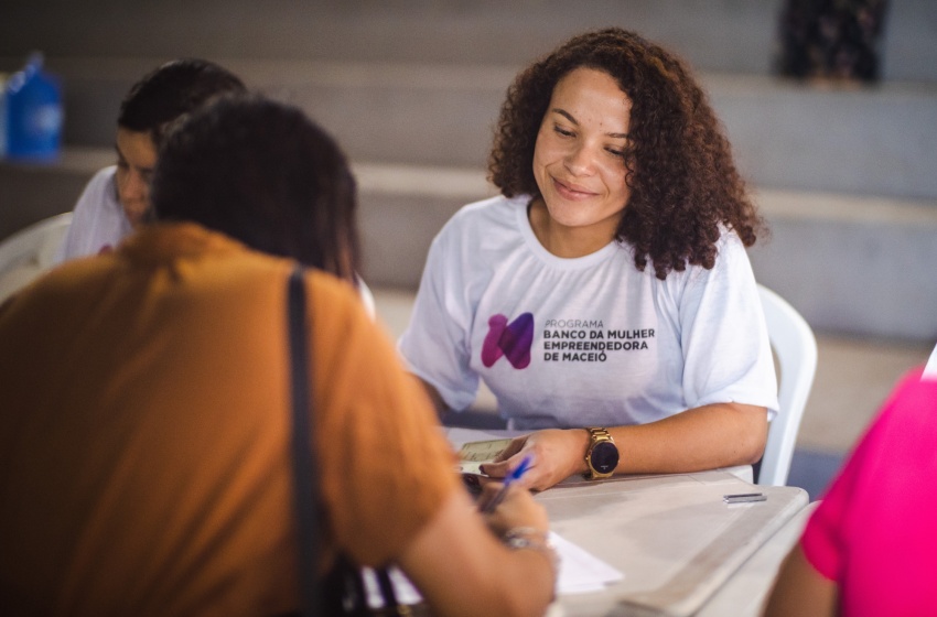 06-06-23-Trilha-da-Mulher-Empreendedora-Banco-da-Mulher-Jacintinho-SEMUC-Foto-Jonathan-Lins-2-2