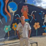 Artista Persivaldo Figueirôa entrega mural na Vila Emater em homenagem à arte-educadora circense Peró Batista