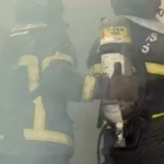 Casa é destruída por incêndio em Arapiraca e inquilino é suspeito de atear fogo