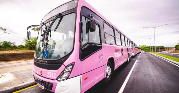 01-04-26-linha-verde-onibus-da-mulher-patinetes-jhc-marina-candia-fotos-jonathan-lins-5