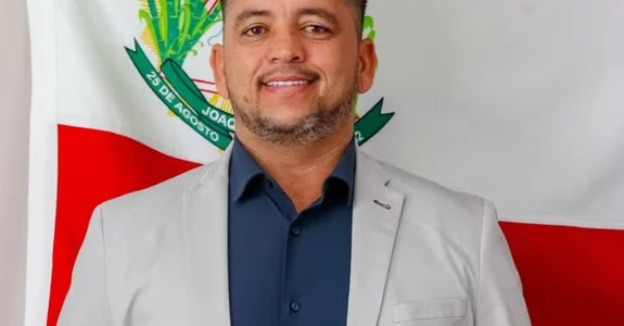 b4d9d65a-c154-4ed9-b90c-c28ff7995404