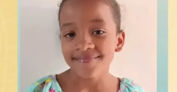 crianca-de-11-anos-morre-apos-ser-arremessada-em-p-00900818-80985ef3d60b92d86e81d025ae1e8670-7