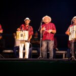 Abertura do Vila Forró Girau anima o público com festival de tradições juninas, quadrilhas, homenagens e premiações