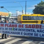 Jornalistas protestam contra suspensão de plano de saúde em empresa de Collor em Maceió