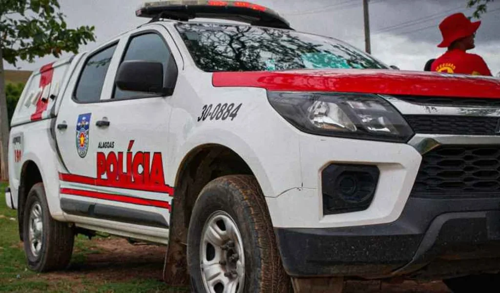 viatura-da-policia-militar-at-oziel-nascimento-br104